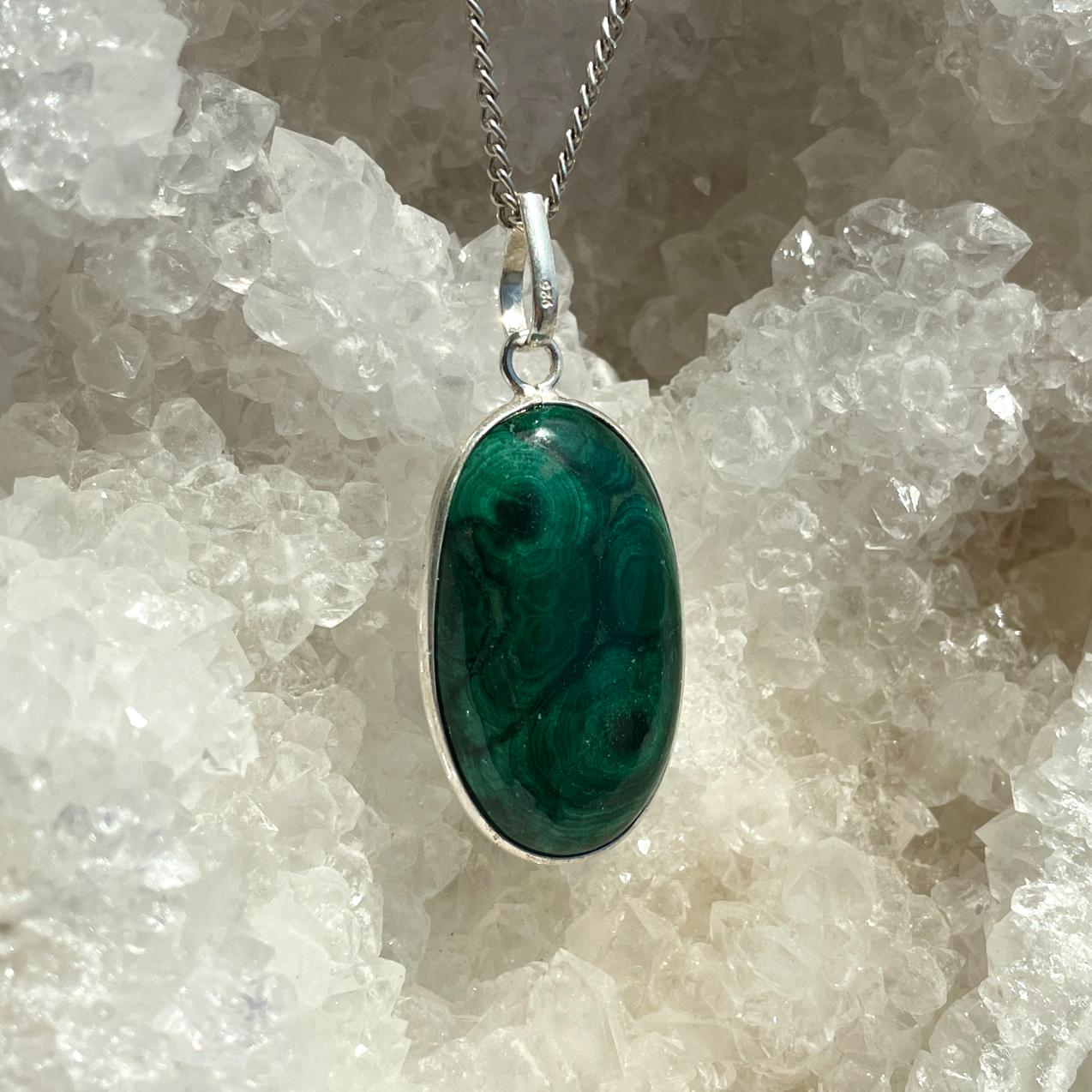 Sterling Silver Pendant - Malachite LRG - SP32 Sterling Silver Pendant - Malachite LRG - SP32